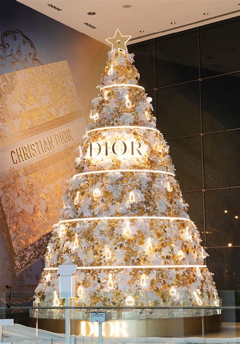 yorkdale mall dior tree